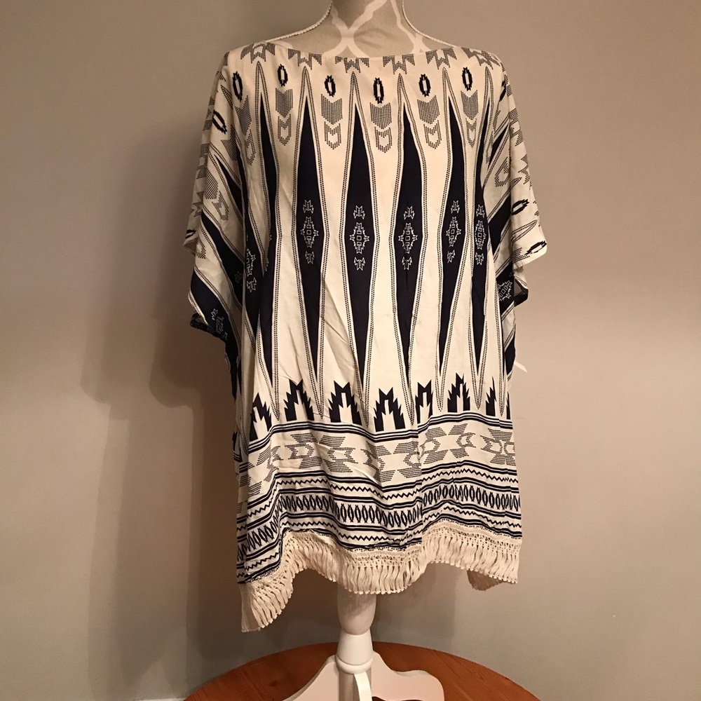 Simi Accessories Corp Beach Top NWT